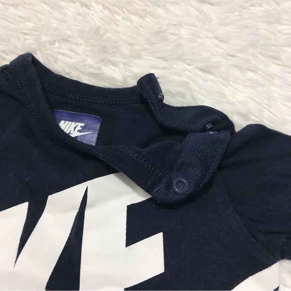 Nike | Blue tee Onesie for babies sz 6-9 mos, navy - Picture 8 of 11